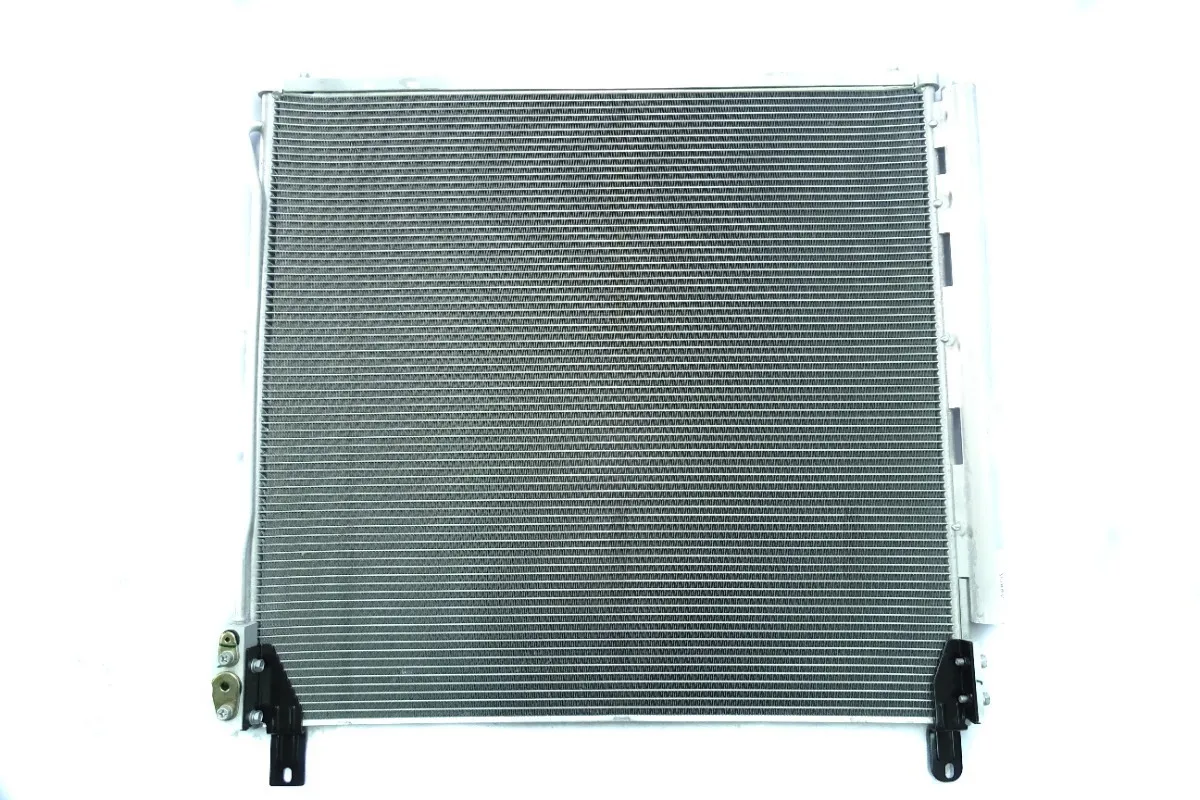 [CA42000038] CONDENSADOR RADIADOR A/C 17/23 T60 MAXUS