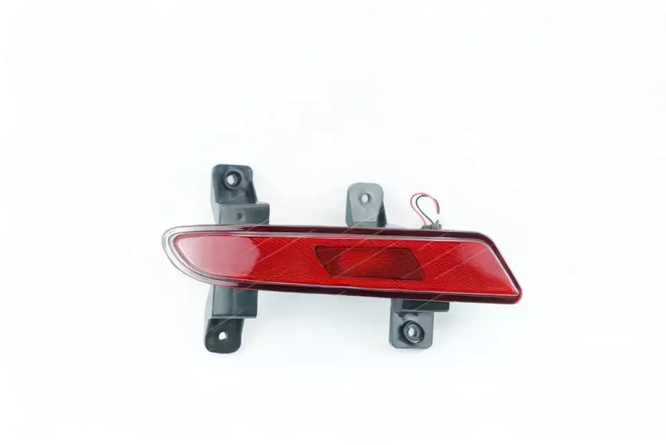 Luz de Freno trasera RH DER MG RX5